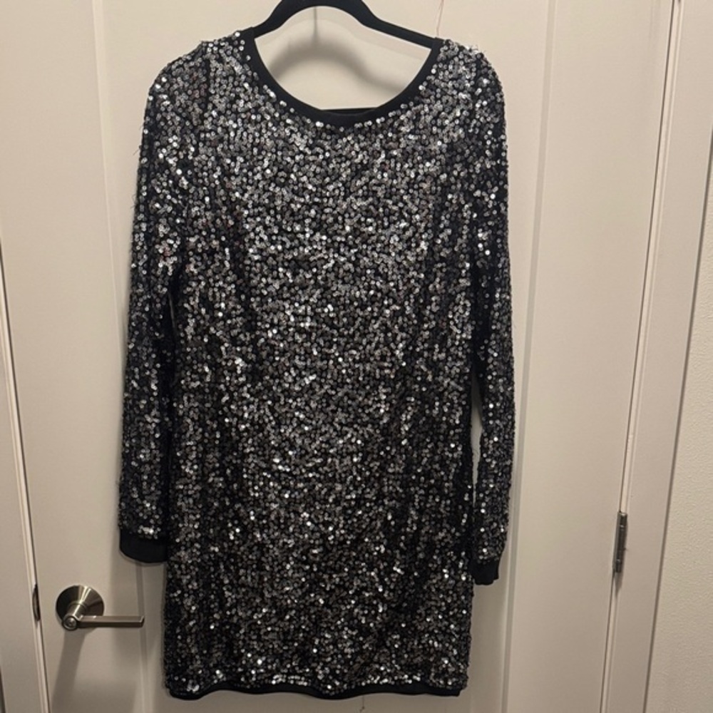 🆕Free People Long Sleeve Sequin Backless Dress. L. NWOT!💥